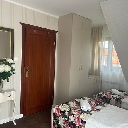 Gosciniec Pod Lipa Apartment Mikołajki Luaran gambar