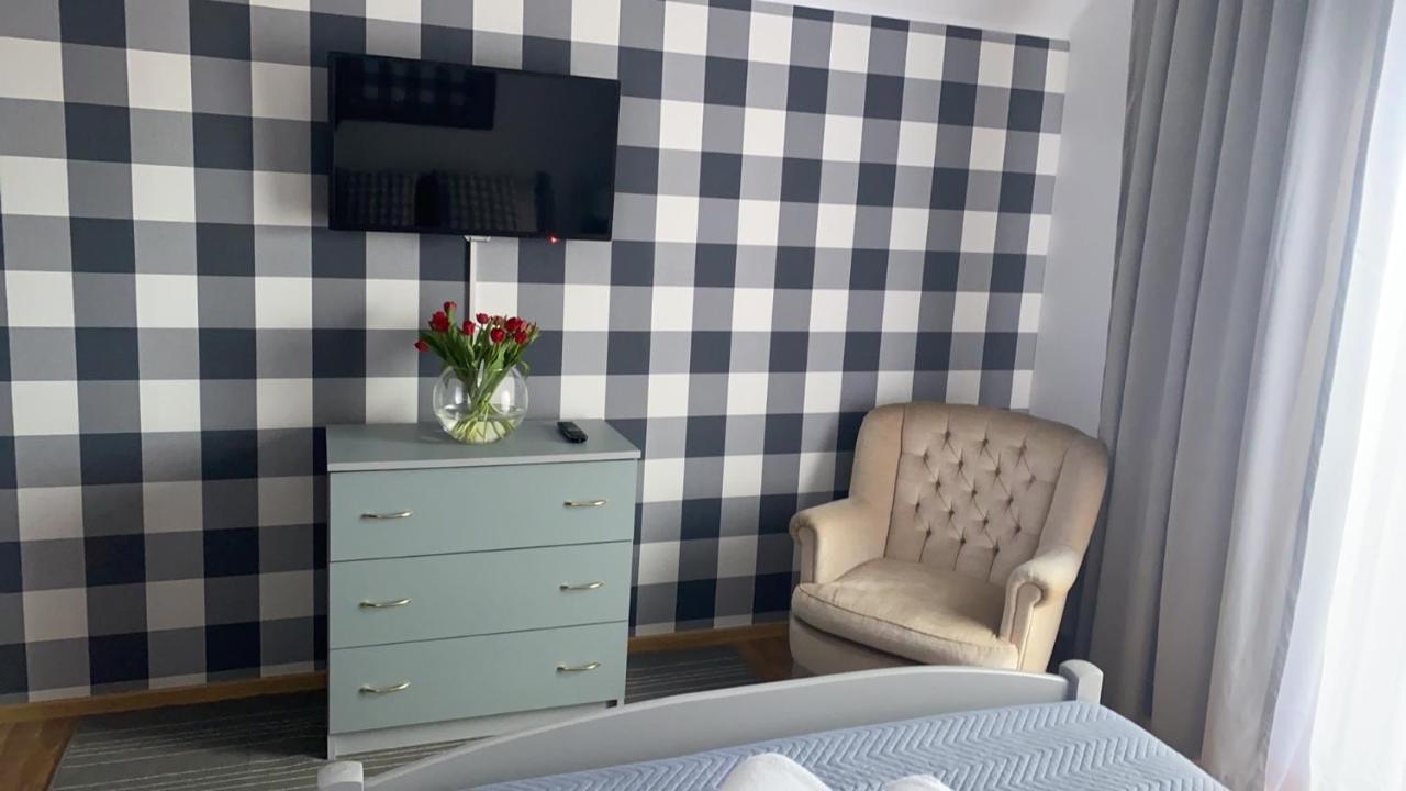 Gosciniec Pod Lipa Apartment Mikołajki Luaran gambar